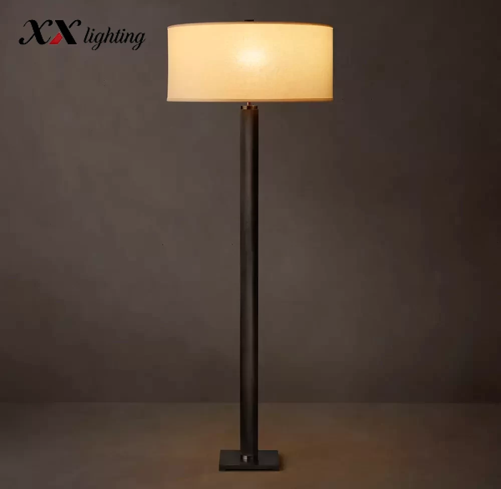 Utilitaire Knurled Floor Lamp - 9½″, Polished Nickel