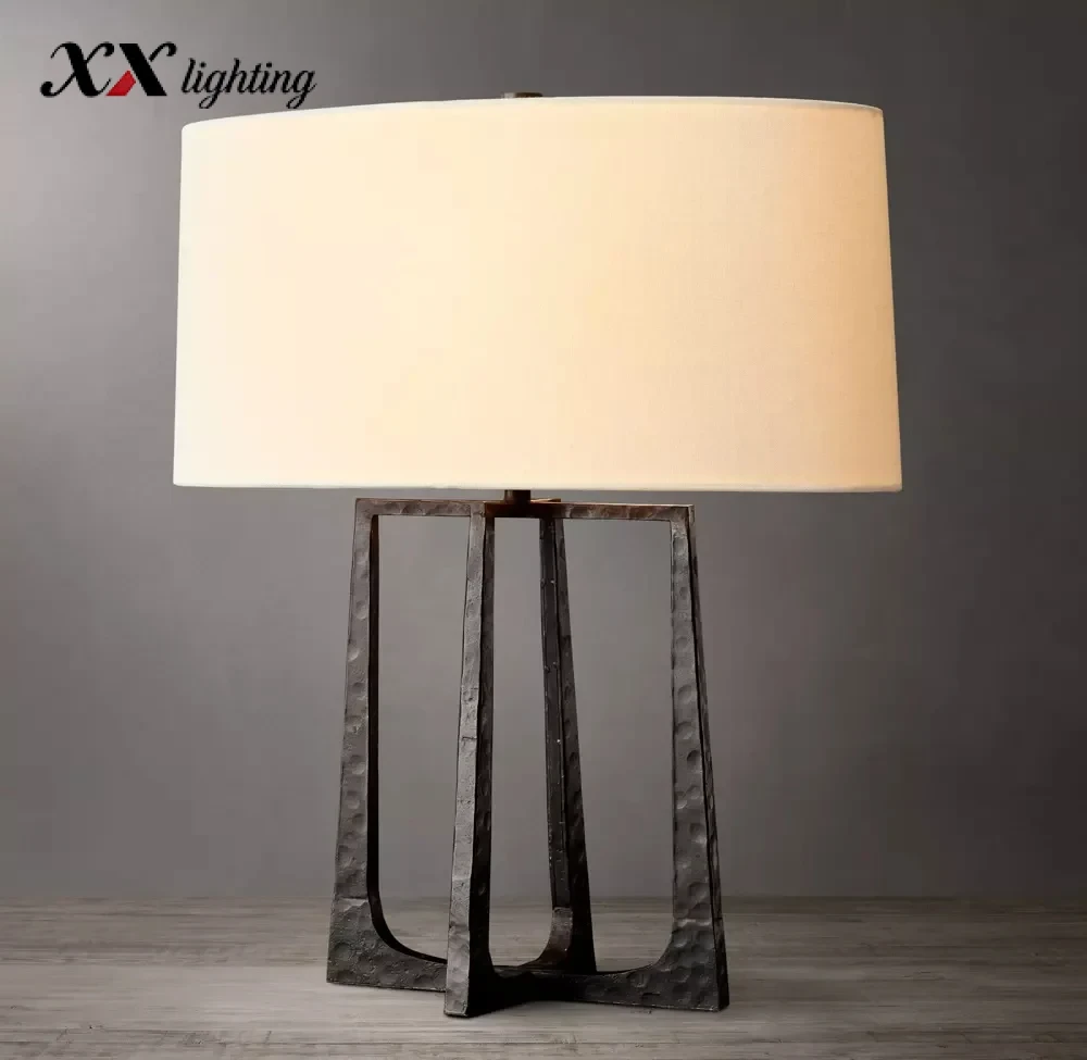 Wright Table Lamp - 10½", Hammered Pewter