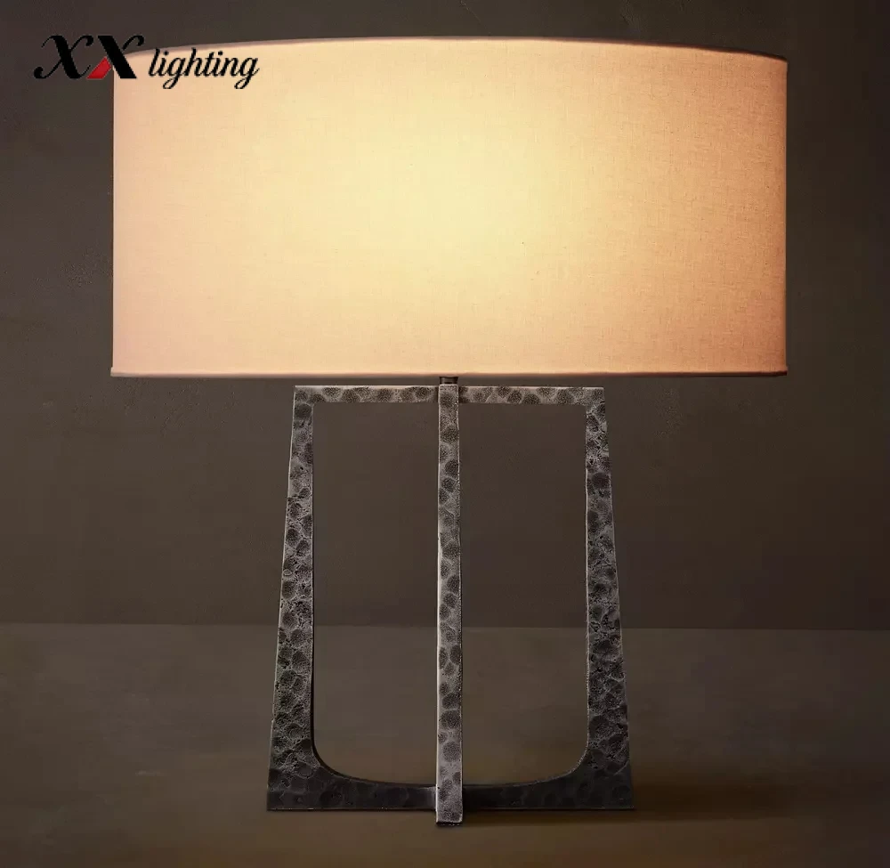 Wright Table Lamp - 10½", Hammered Pewter