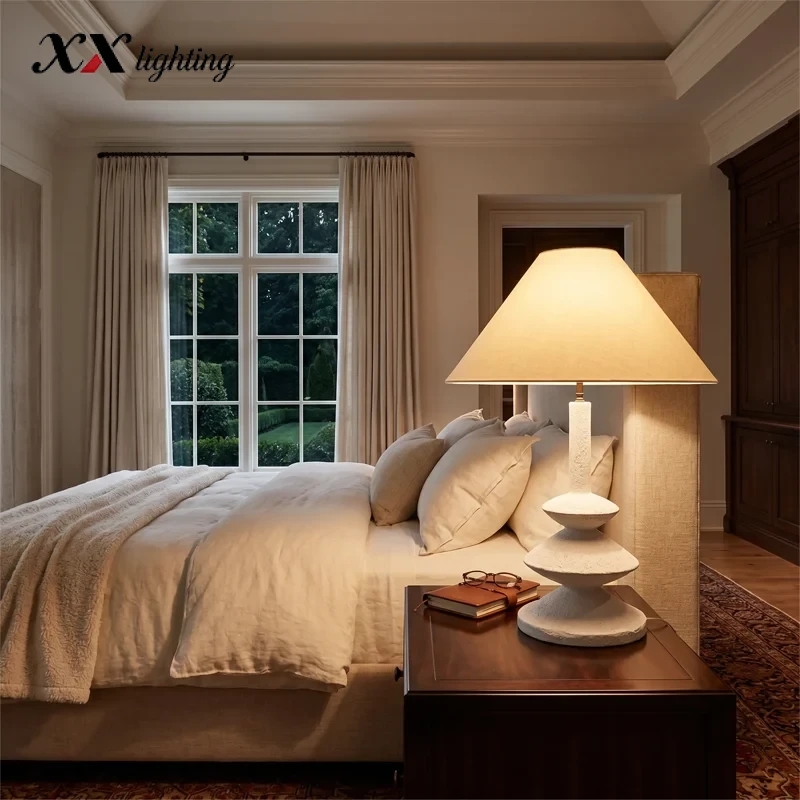Pesaro Table Lamp - 10¾″, White